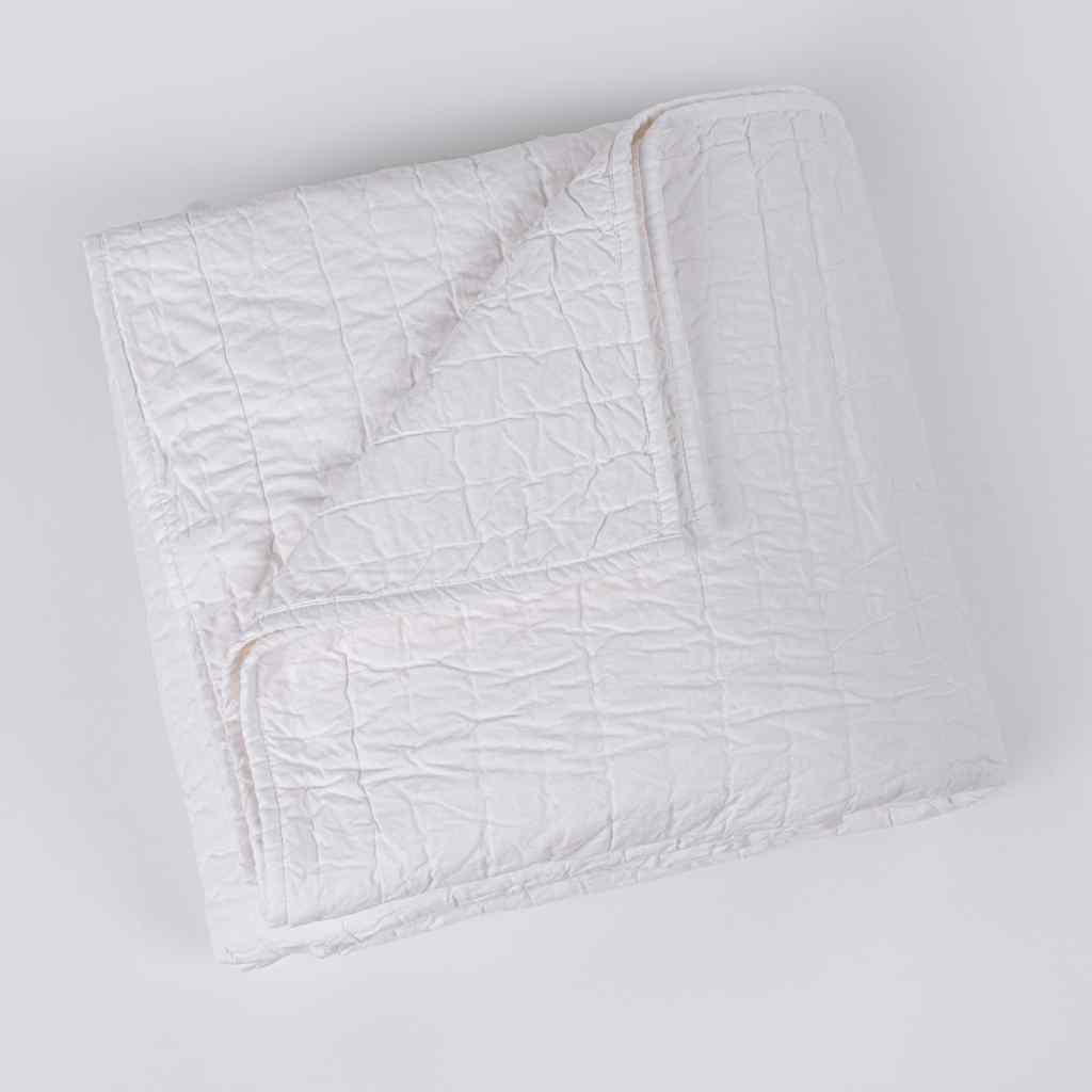 Base Camp Quilt White / Twin