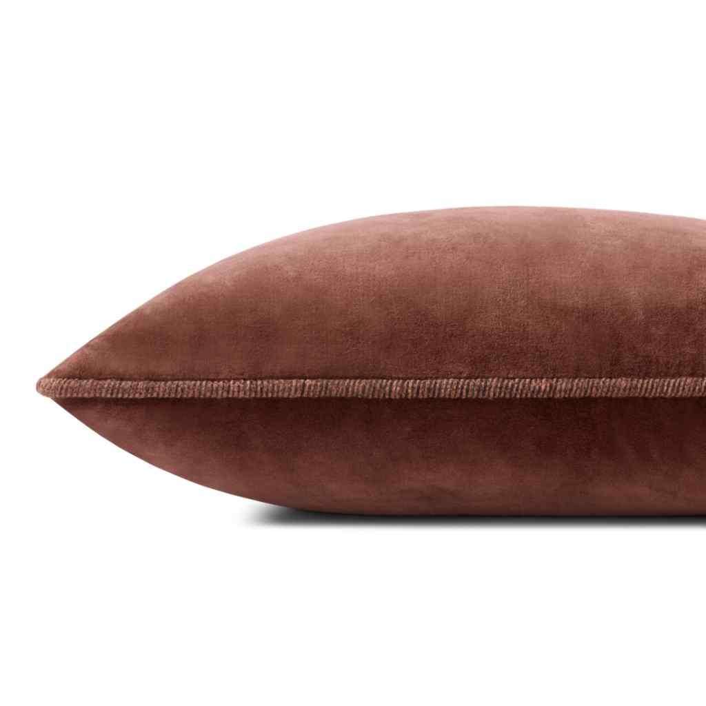 Chris Loves Julia x Loloi Liza Collection Cinnamon Pillow PCJ0020 Cinnamon / 13" x 21" Cover w/Down Insert