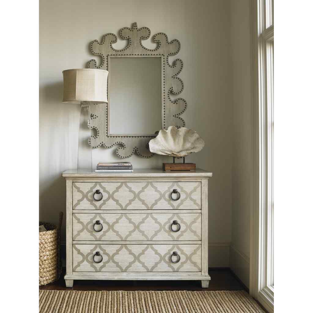 Hempstead Vertical Mirror Oyster