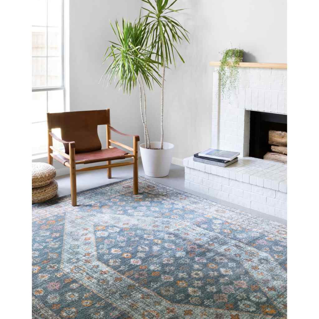 Loloi II Clara Collection Blue / Lt. Blue Rug CLA-02 Blue / Lt. Blue / 3'-6" x 5'-9"