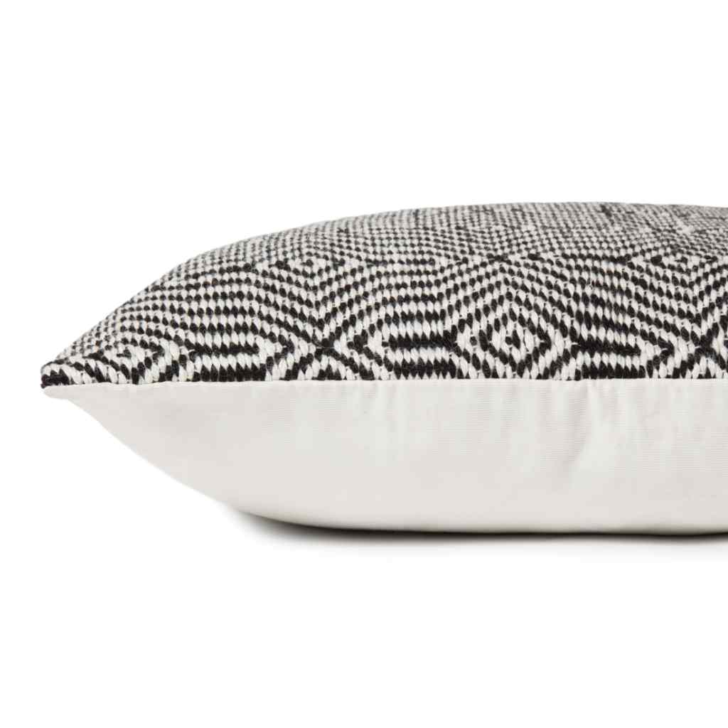 Loloi Pillows Collection Black / White Pillow P0339 Black / White / 22" x 22" Cover w/Down Insert