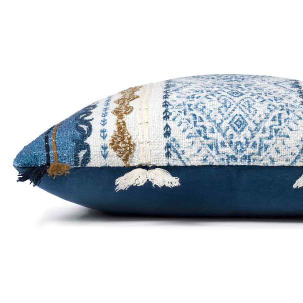 Loloi Pillows Collection Blue / Natural Pillow P0930 Blue / Natural / 18 " x 18" Cover w/Down Insert