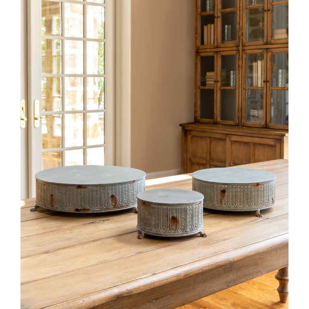 Vintage-Style Round Tinwork Display Platforms, Set of 3 Gray
