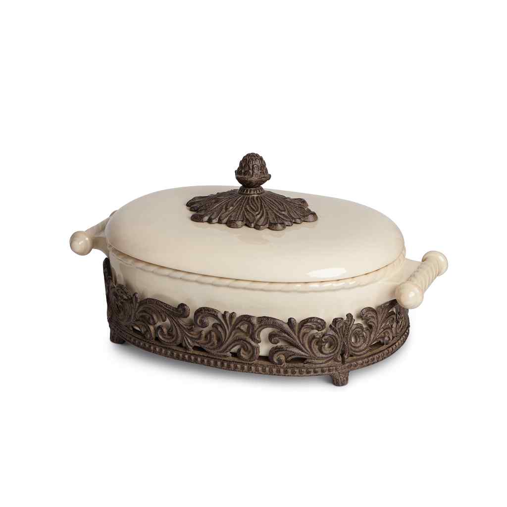 Acanthus Stoneware Lidded Casserole Dish Cream