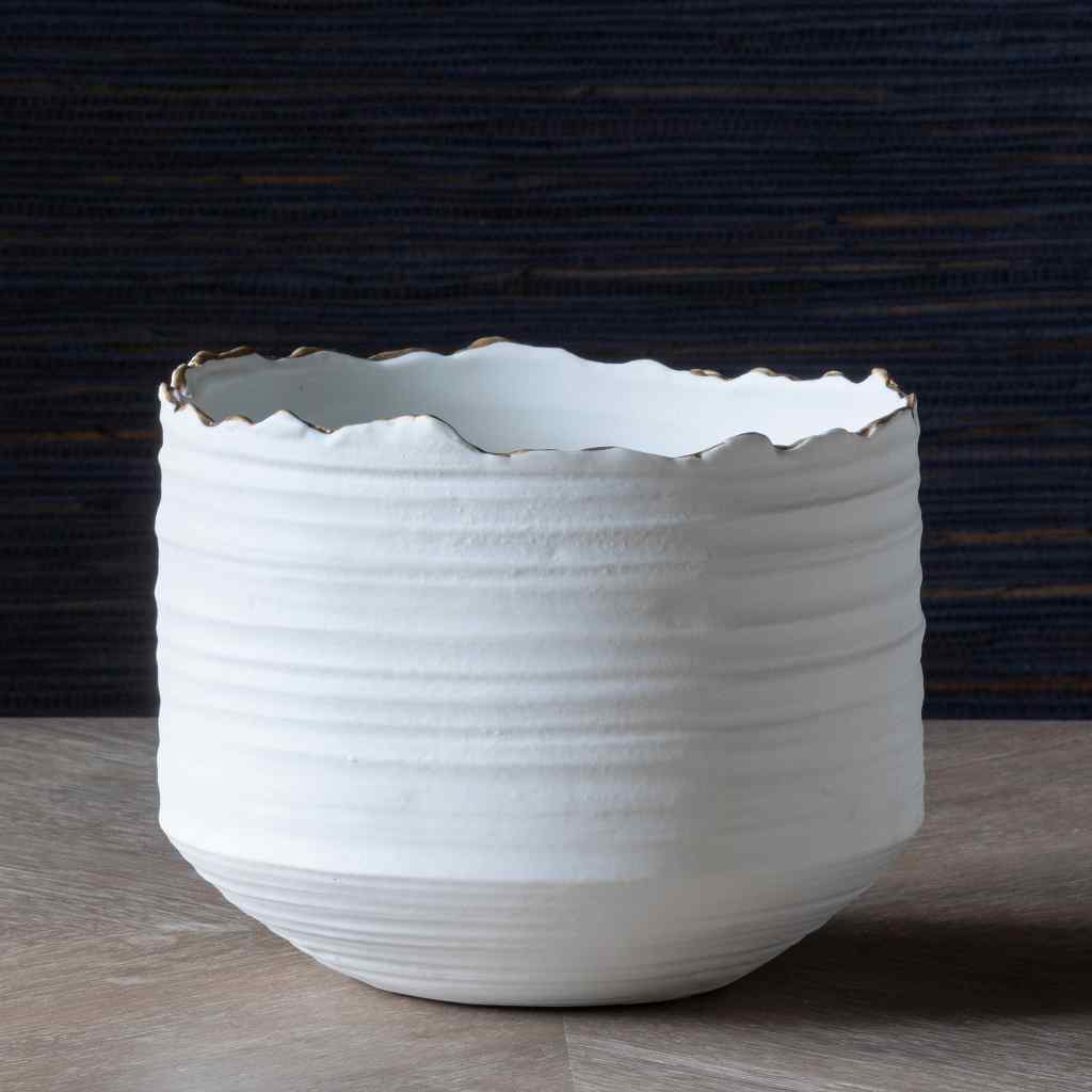 Gilded Organic Edge Pot, 8" White